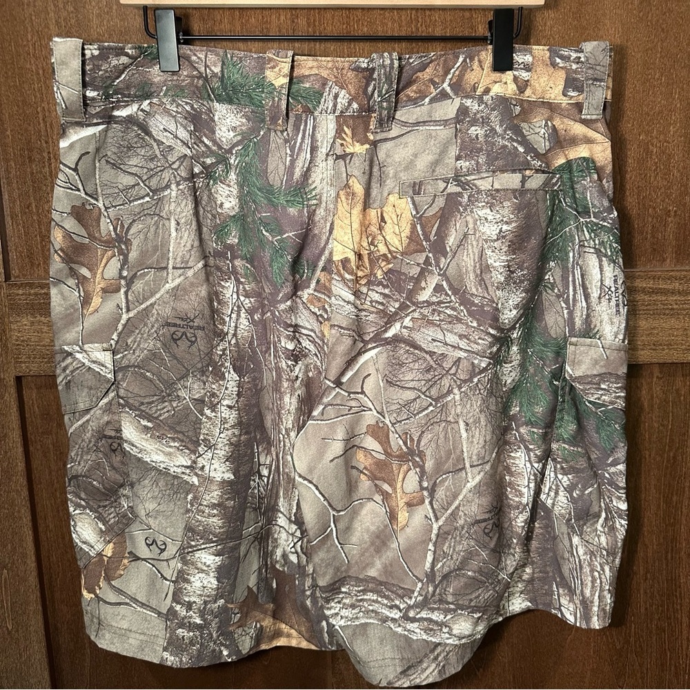 Under Armour Men's Cargo Shorts - Camouflage Realtree Xtra - Picture 4 of 5